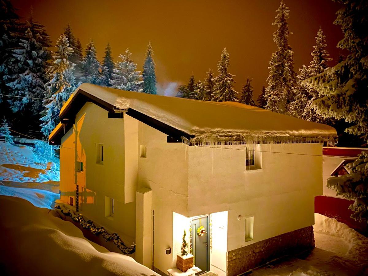 Вілла Casa Ava Стража Екстер'єр фото